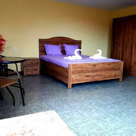 милани Apartament Nesebyr